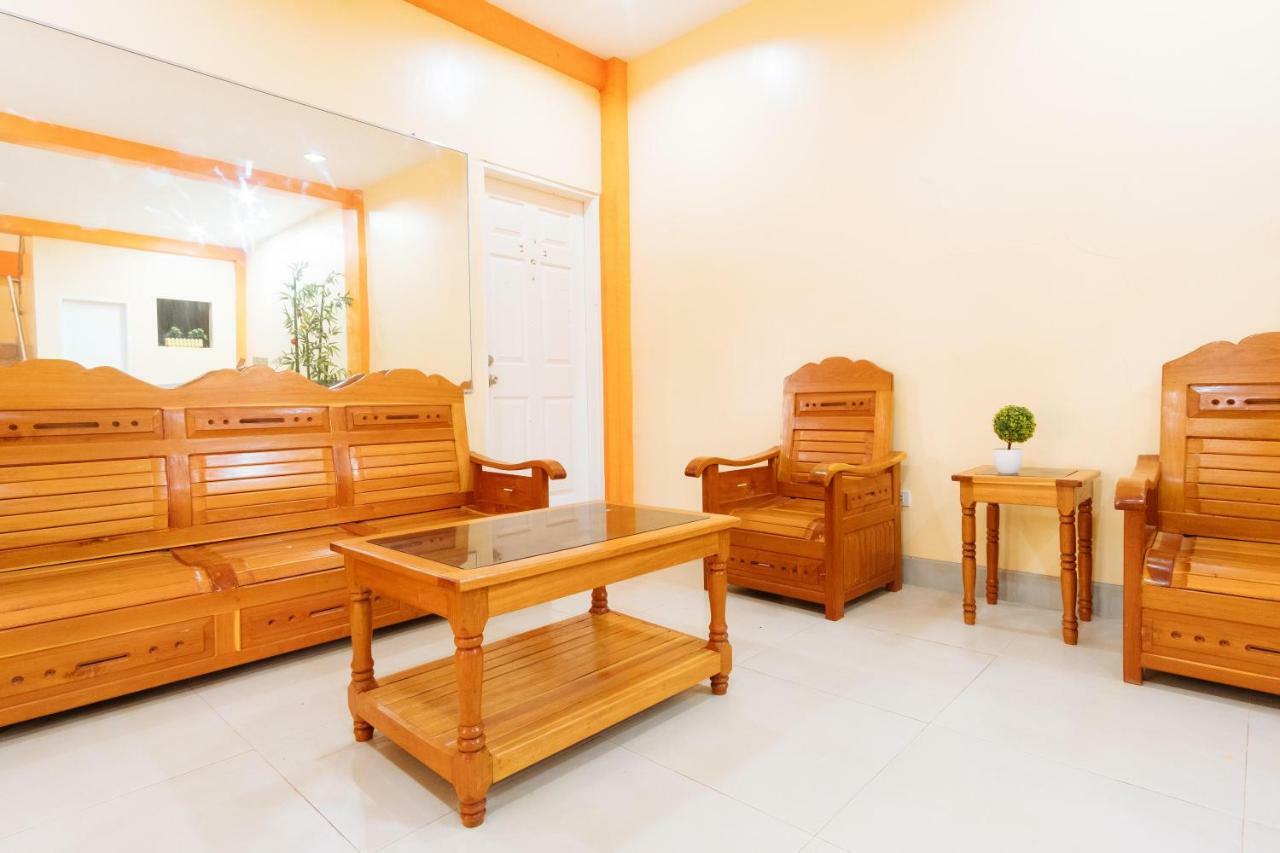 Reddoorz Premium @ Gabinete Road Palawan Hotel Puerto Princesa Buitenkant foto